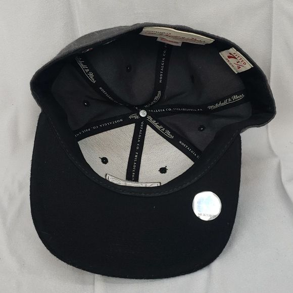 NBA Mitchell & Ness Brooklyn Nets fitted cap. Sz 7 1/4. - Picture 5 of 6